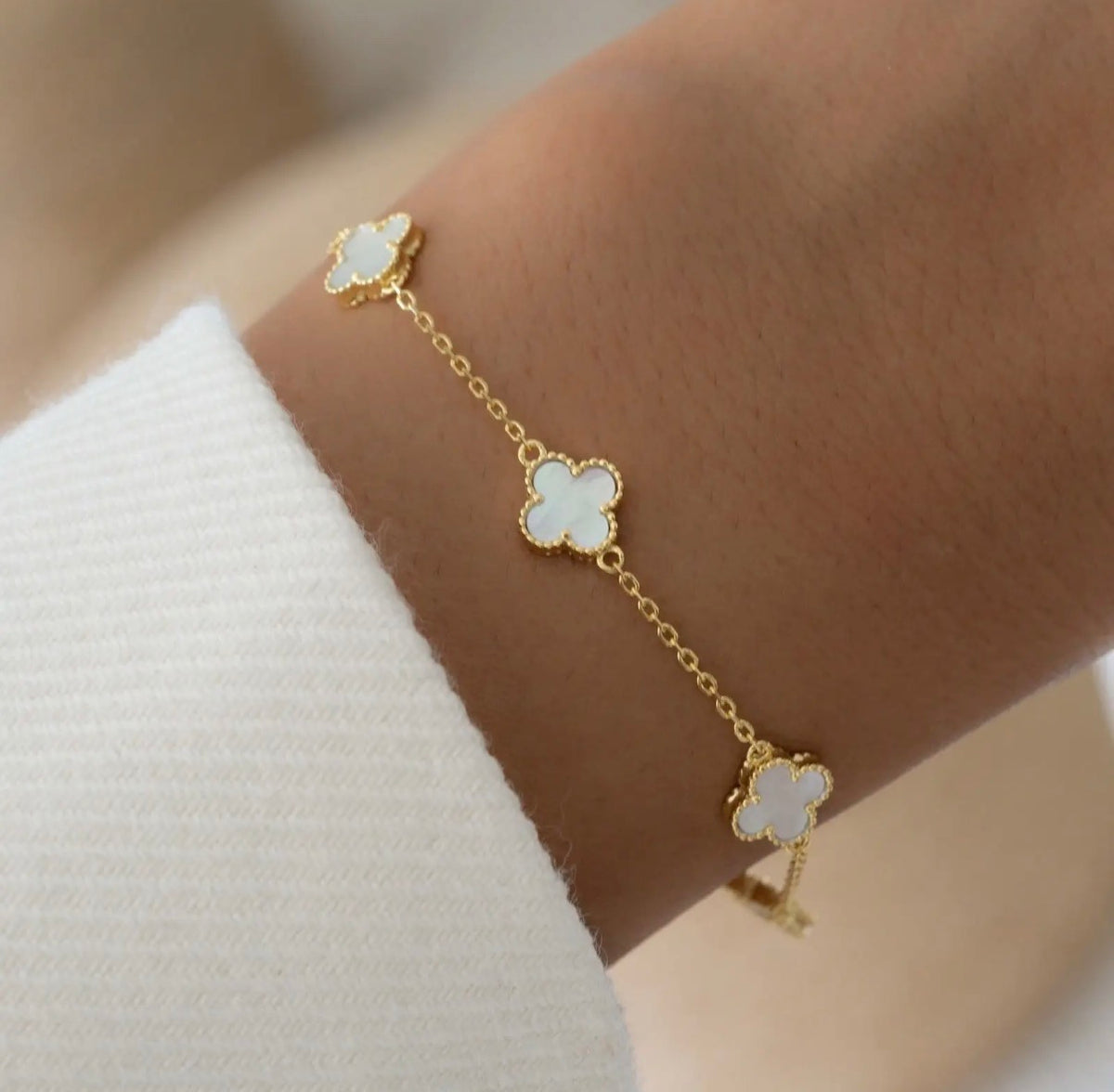Mother of Pearl Clover Bracelet