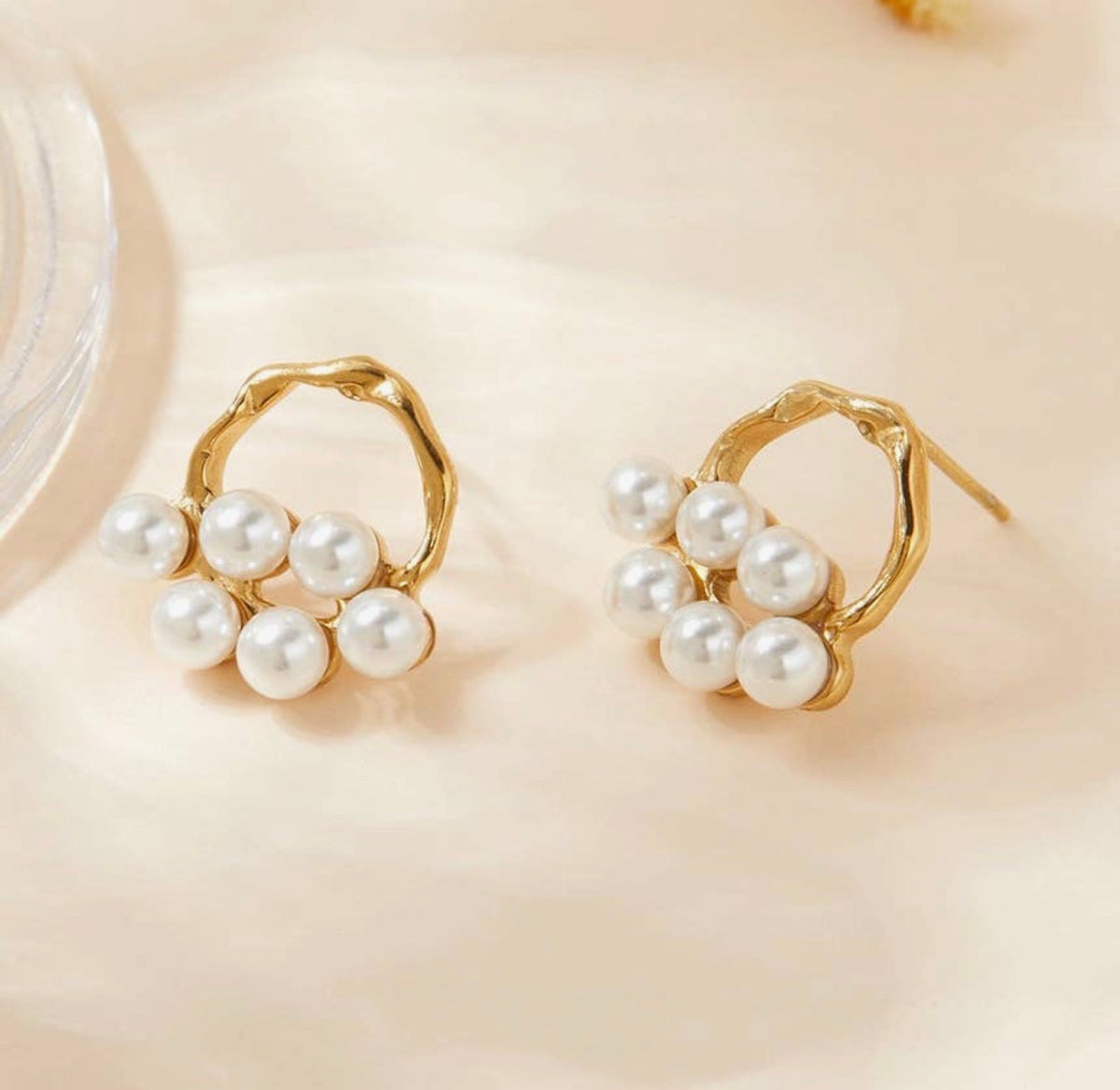 Éclat Pearl Earrings