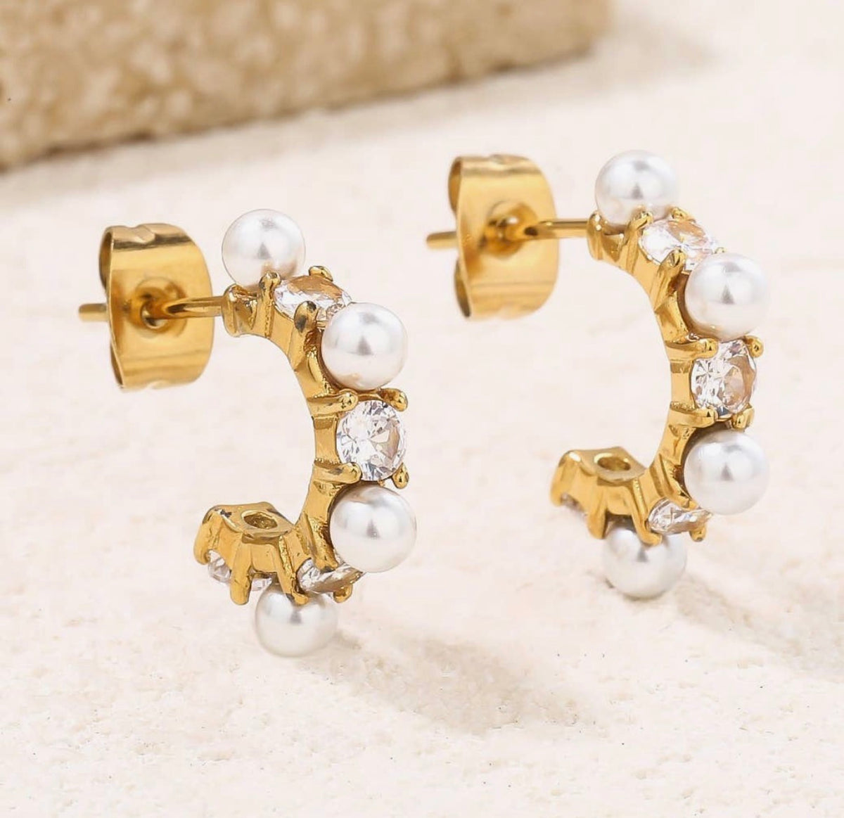 Belle Pearl Huggies